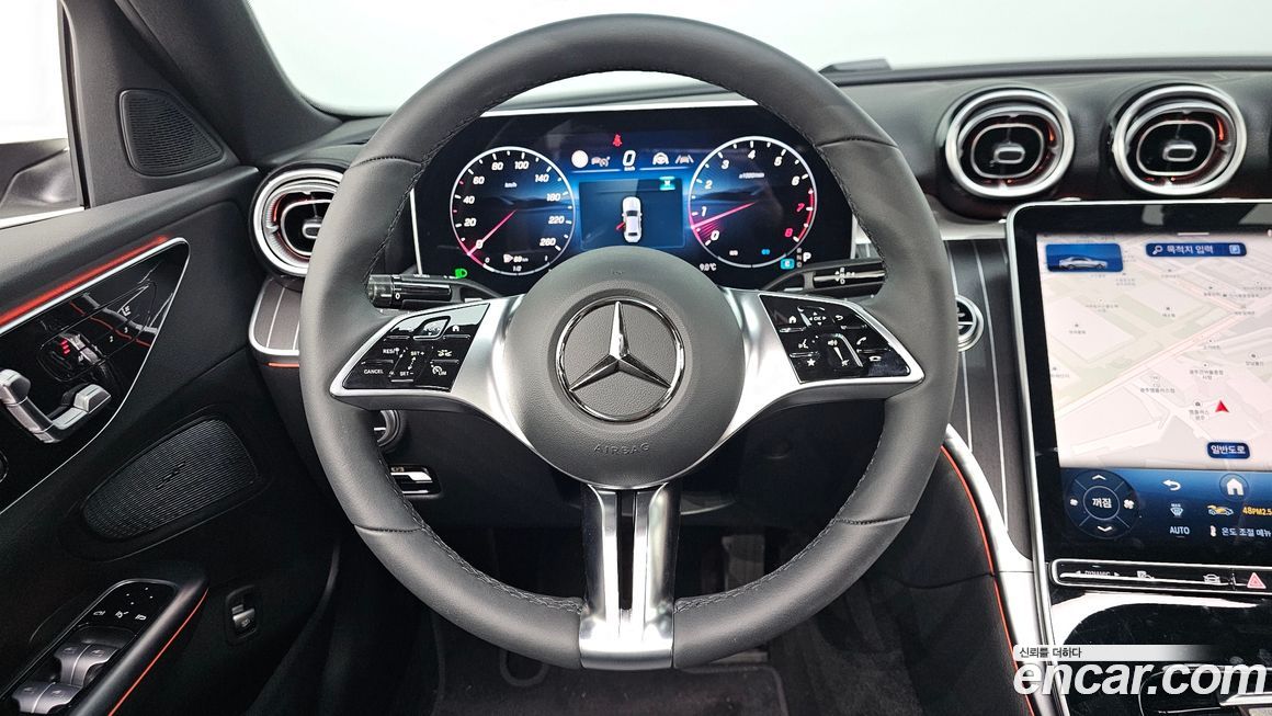Mercedes-Benz C-Class 2025