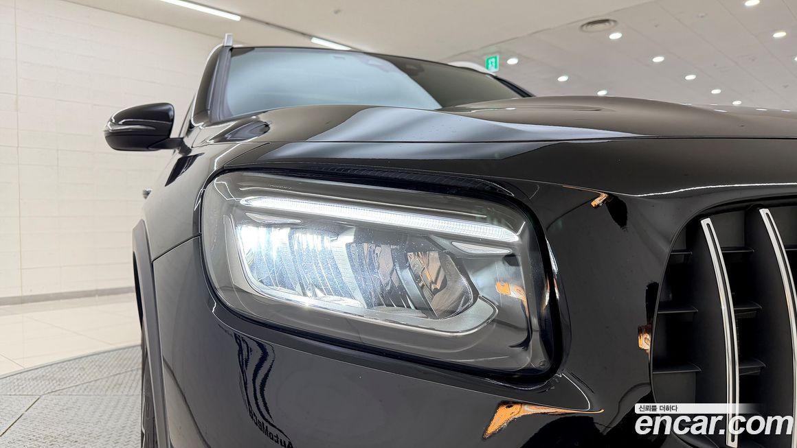 Mercedes-Benz GLB-Class 2024