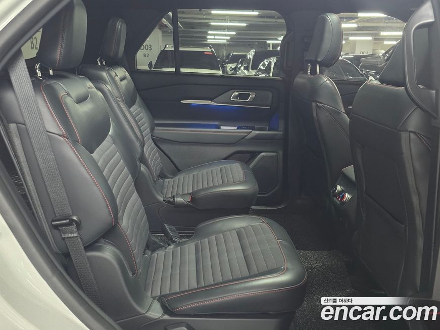 Ford Explorer 2025