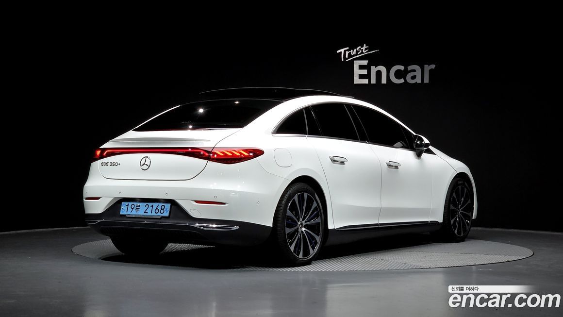 Mercedes-Benz EQE 2022