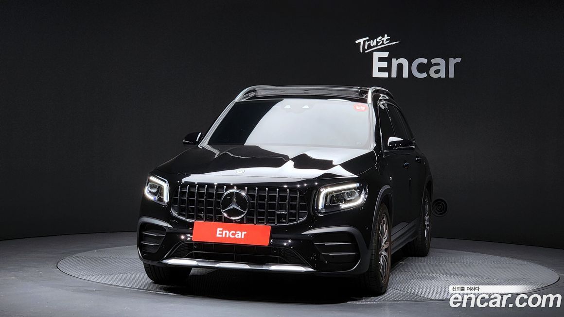Mercedes-Benz GLB-Class 2023