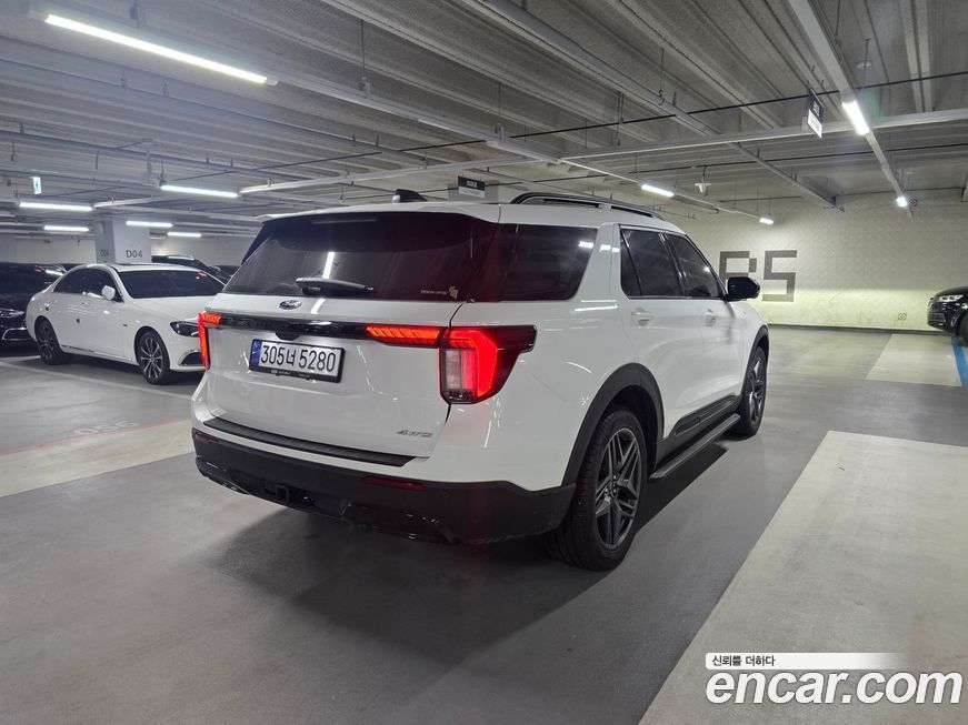 Ford Explorer 2025