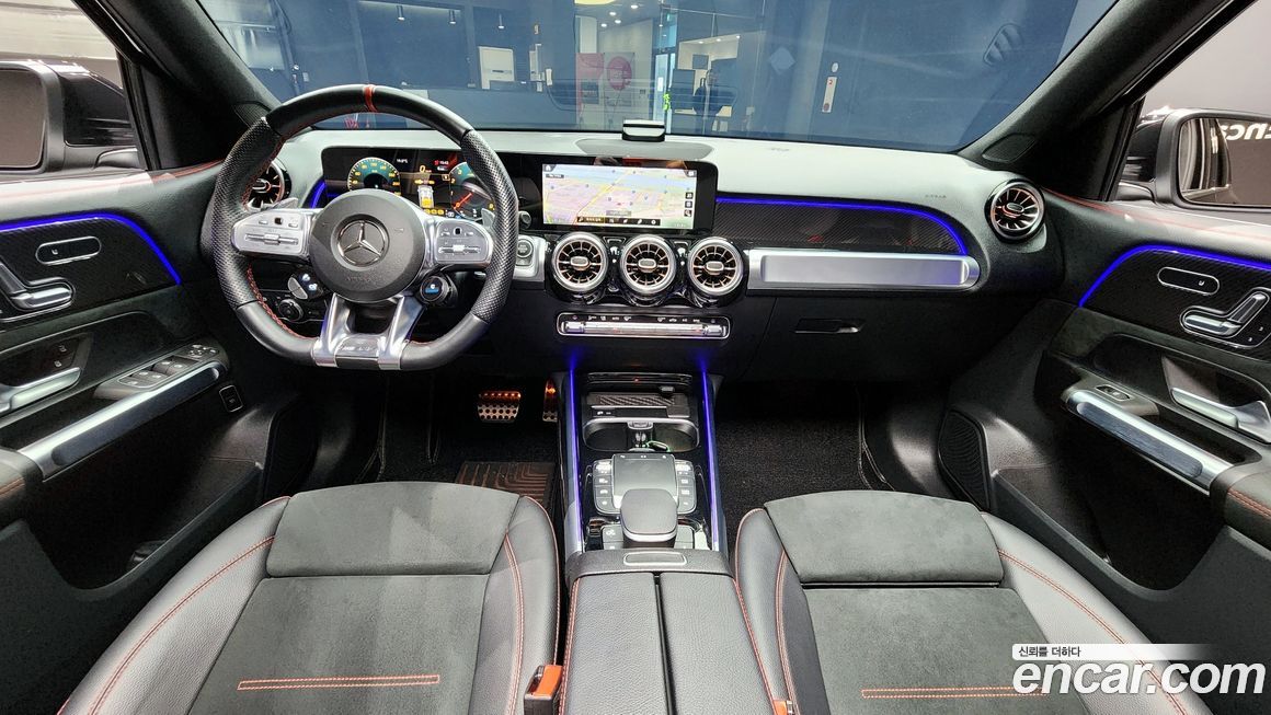 Mercedes-Benz GLB-Class 2023