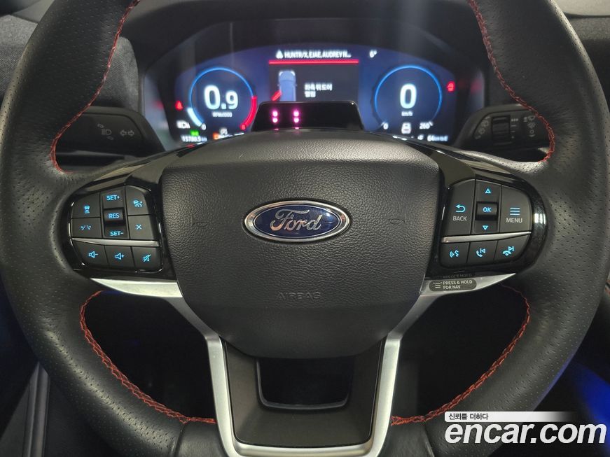 Ford Explorer 2025