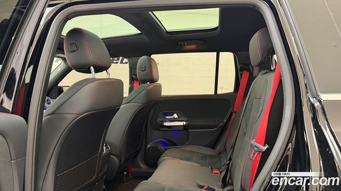 Mercedes-Benz GLB-Class 2024