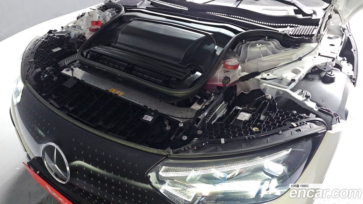 Mercedes-Benz EQE 2023