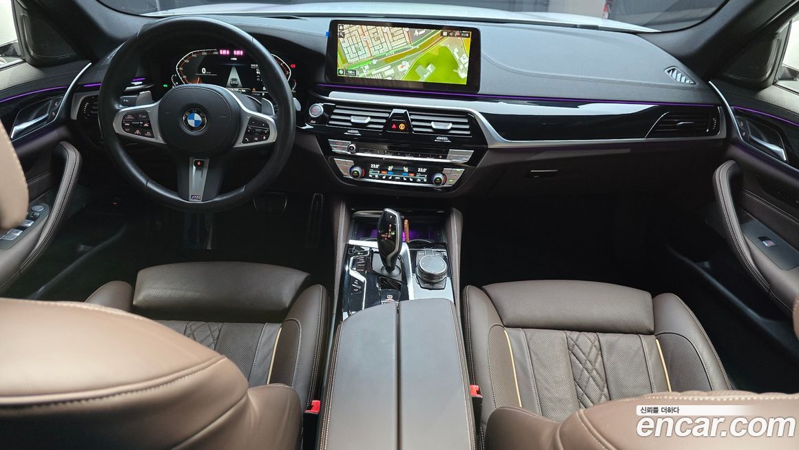 BMW 5-Series 2023