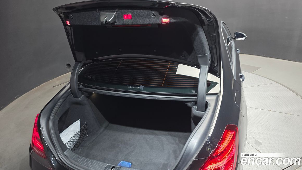 Mercedes-Benz S-Class 2019