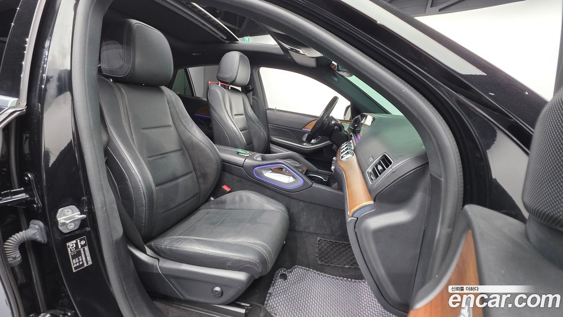 Mercedes-Benz GLE-Class 2021