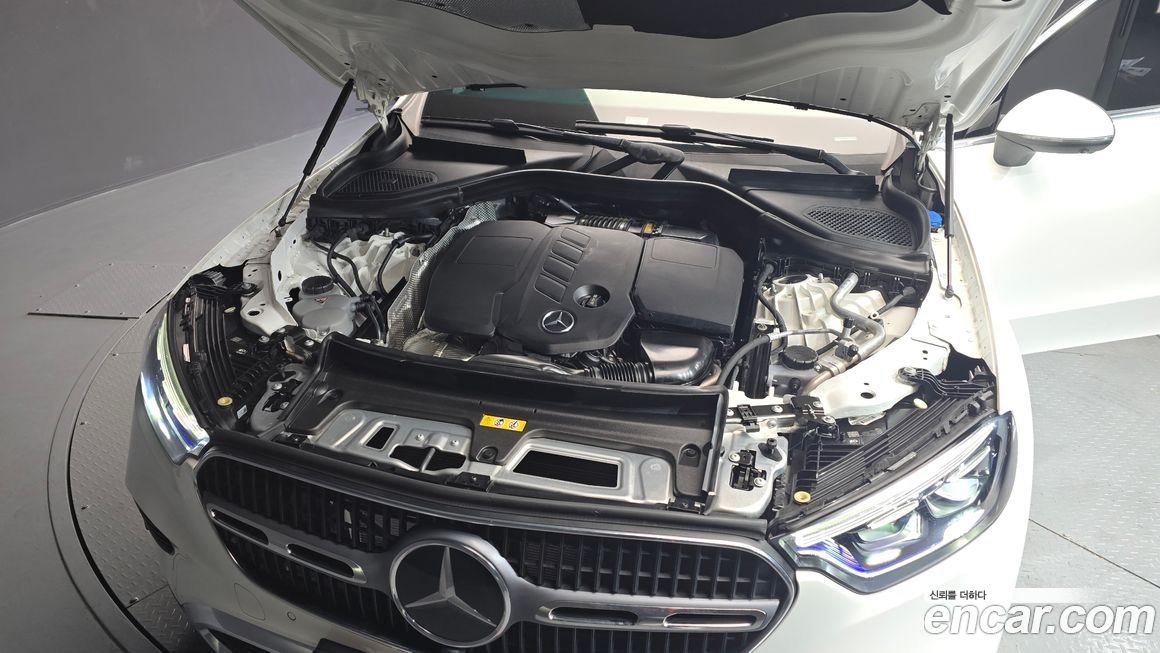 Mercedes-Benz GLC-Class 2024