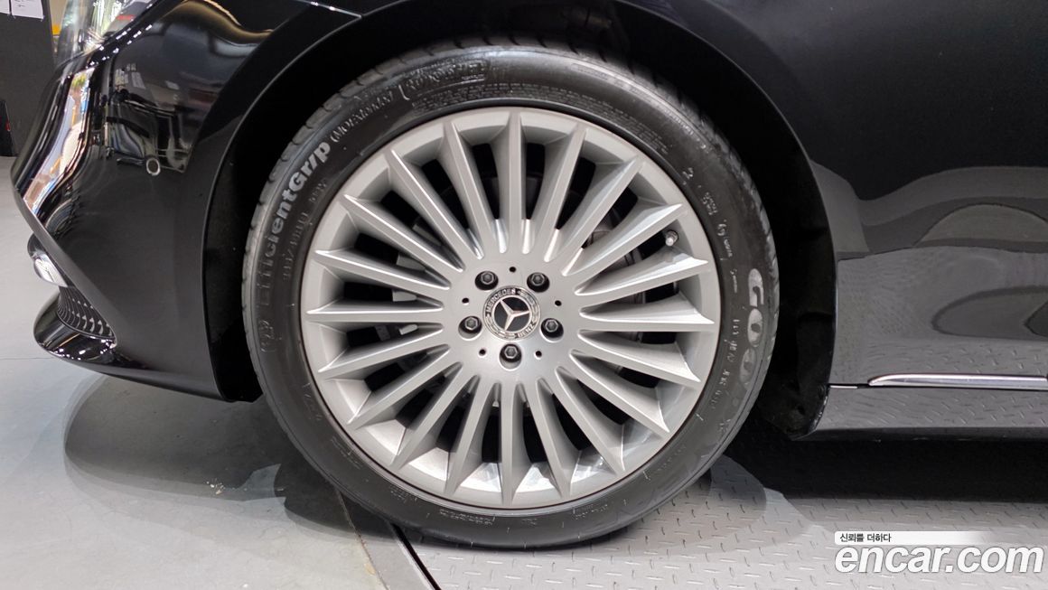 Mercedes-Benz S-Class 2019