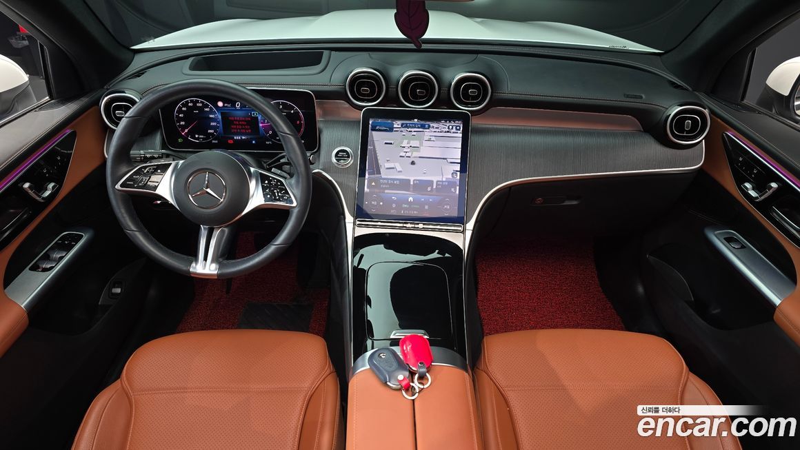 Mercedes-Benz GLC-Class 2024