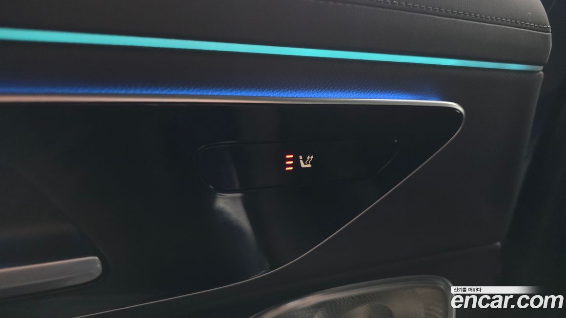 Mercedes-Benz E-Class 2024