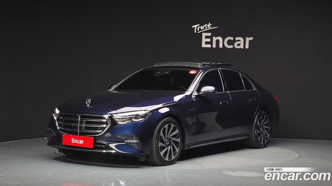 Mercedes-Benz E-Class 2024