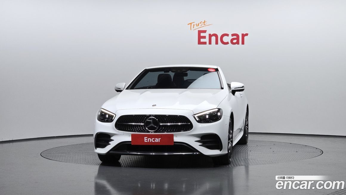 Mercedes-Benz E-Class 2022