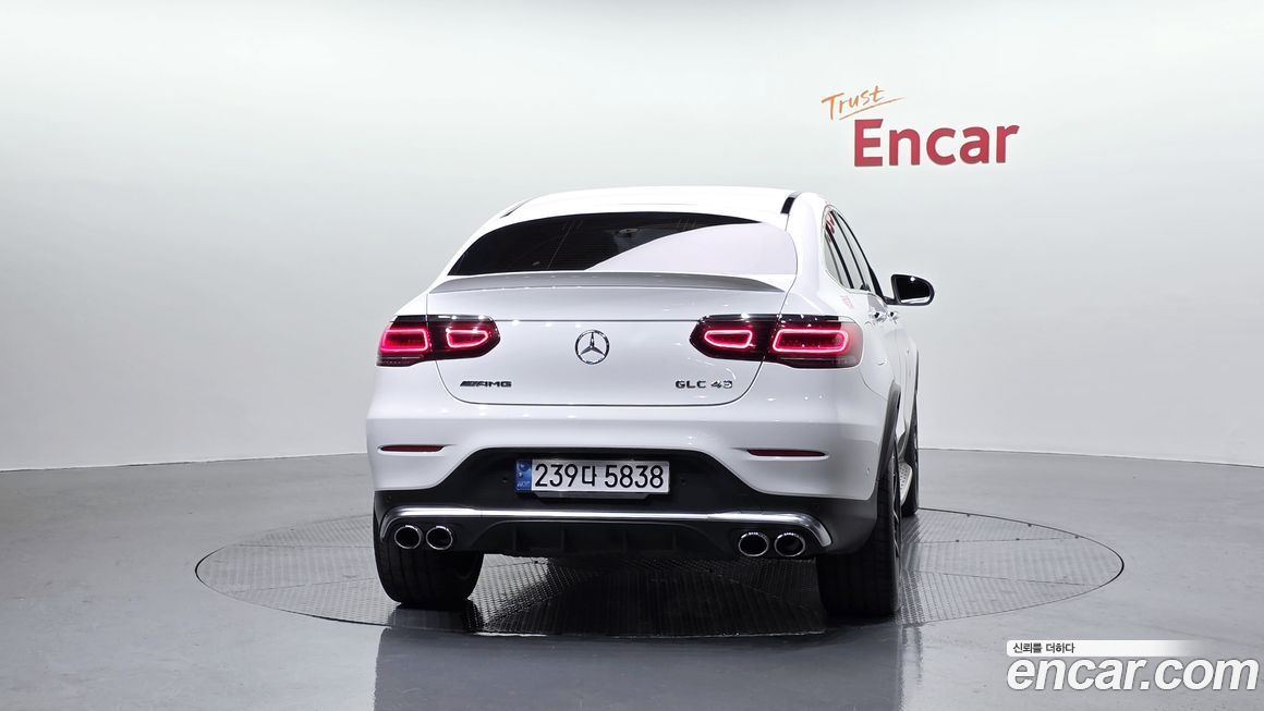 Mercedes-Benz GLC-Class 2023