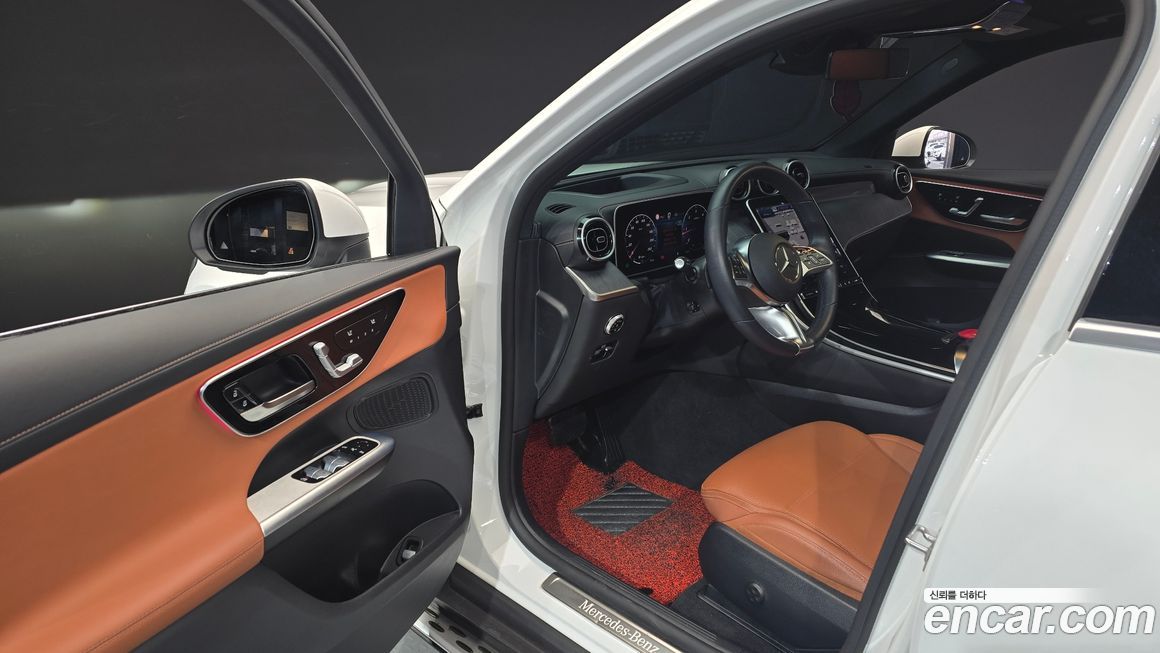 Mercedes-Benz GLC-Class 2024