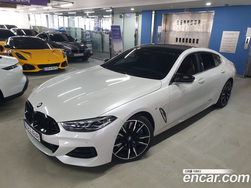 BMW 8-Series 2024