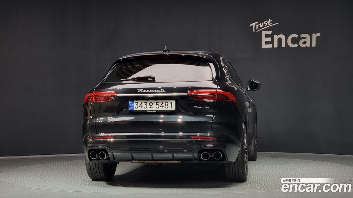 Maserati Grecale 2023