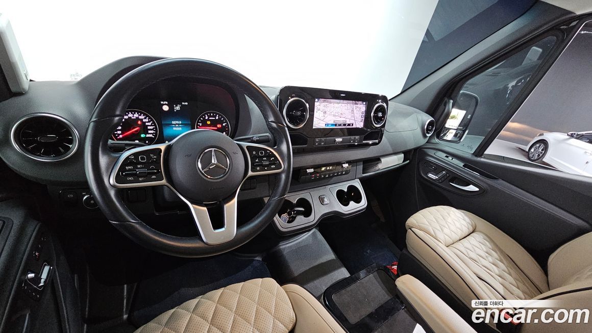 Mercedes-Benz Sprinter 2021