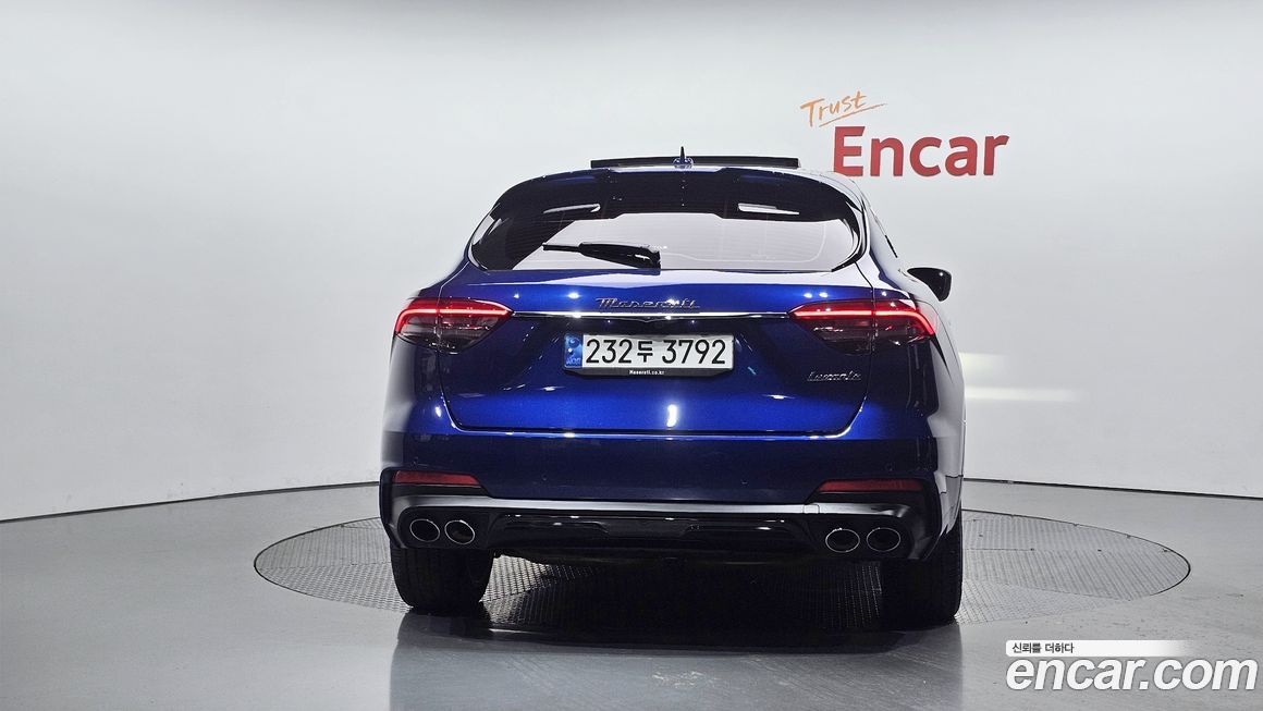 Maserati Levante 2022