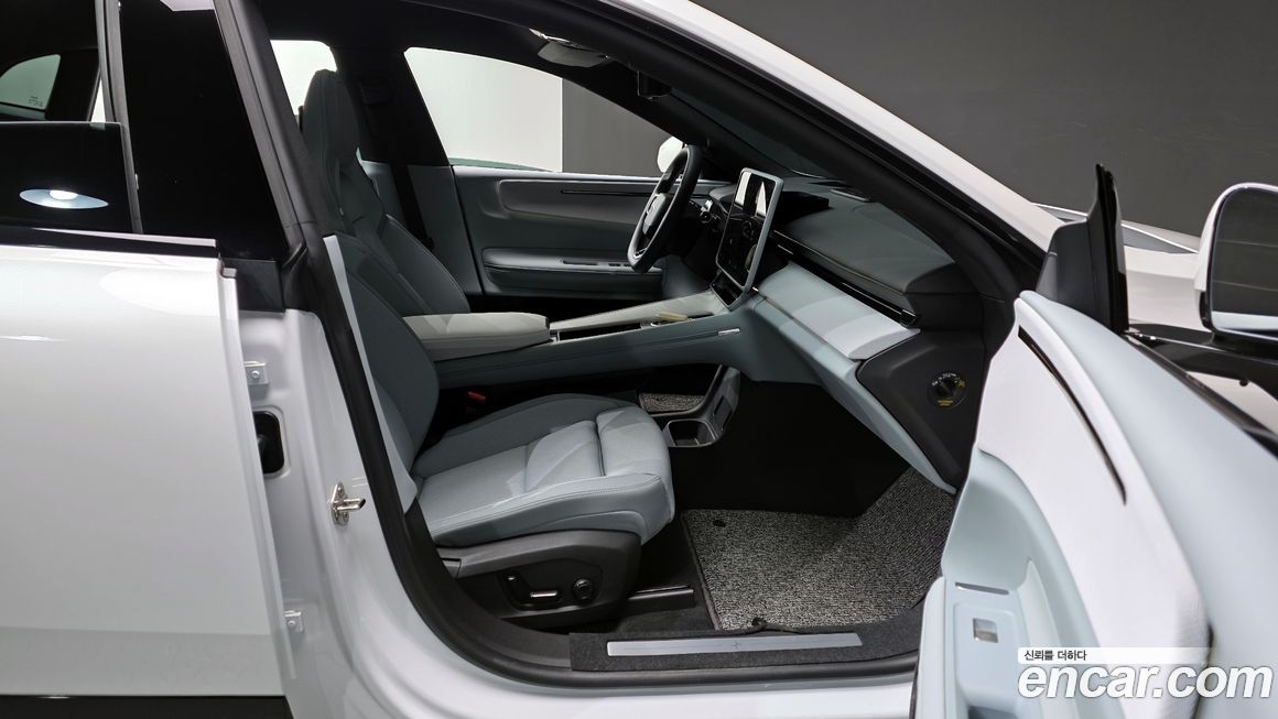 Polestar Polestar 4 2025