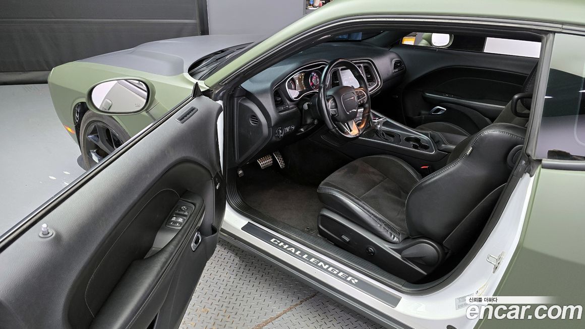 Dodge Challenger 2016