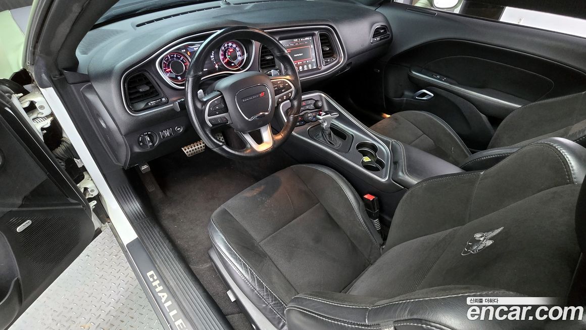 Dodge Challenger 2016