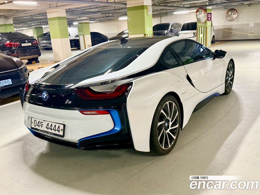 BMW i8 2016