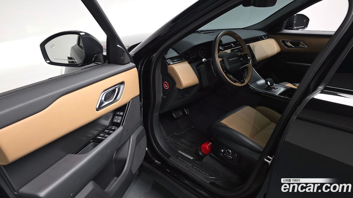 Land Rover Range Rover Velar 2025