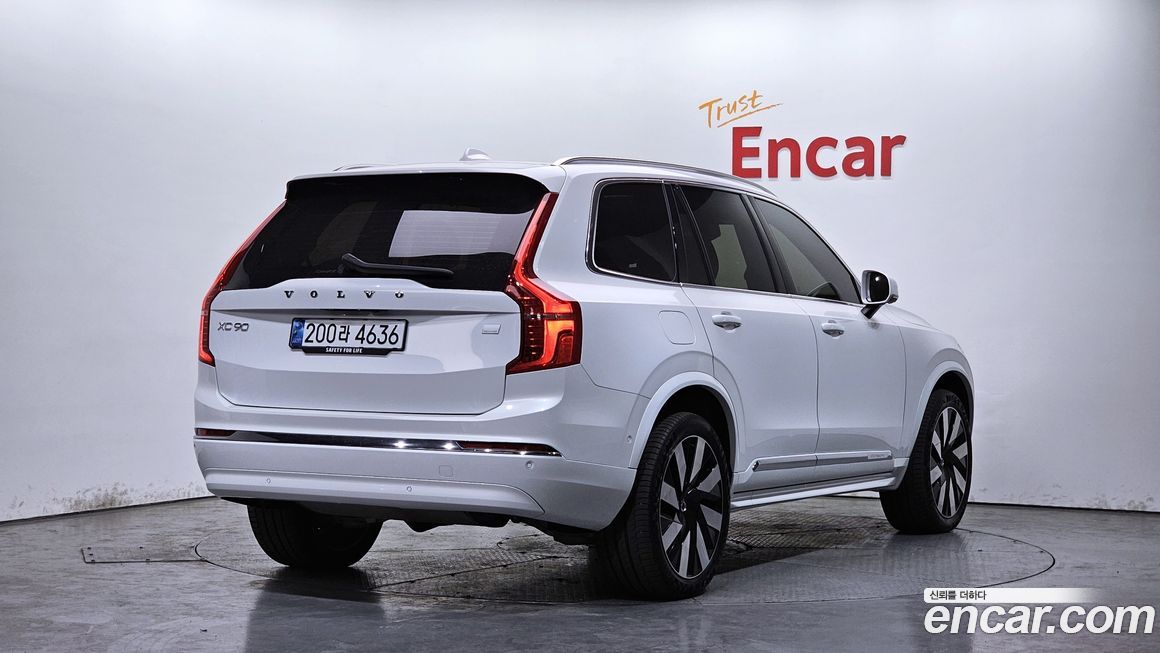 Volvo XC90 2024