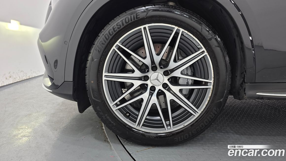 Mercedes-Benz GLC-Class 2024