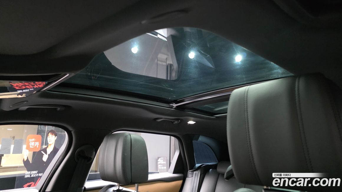 Land Rover Range Rover Velar 2025