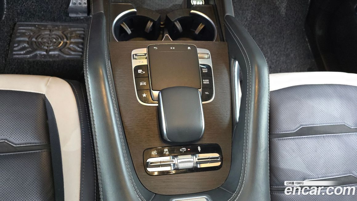 Mercedes-Benz GLE-Class 2021