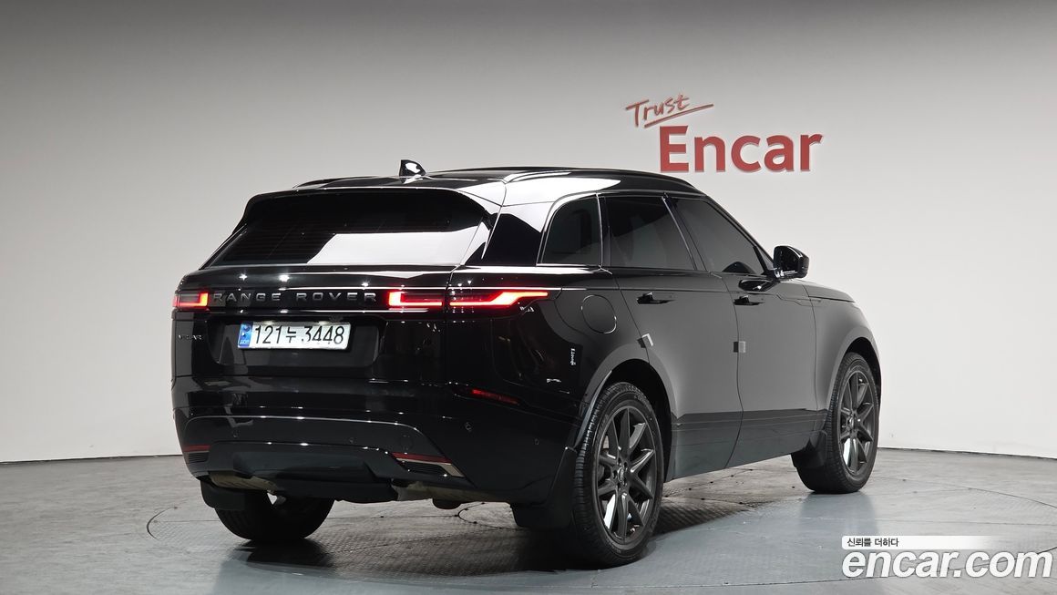 Land Rover Range Rover Velar 2025