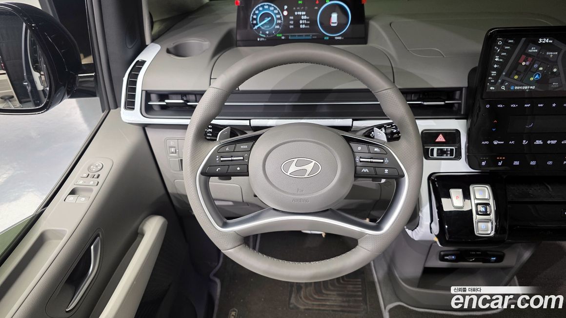 Hyundai Staria 2025