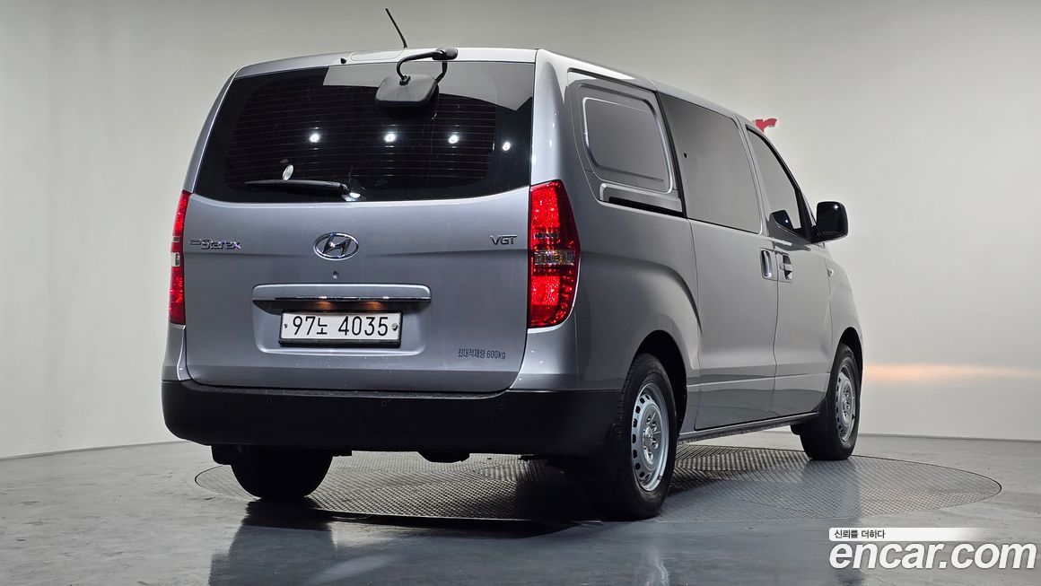 Hyundai Starex 2021