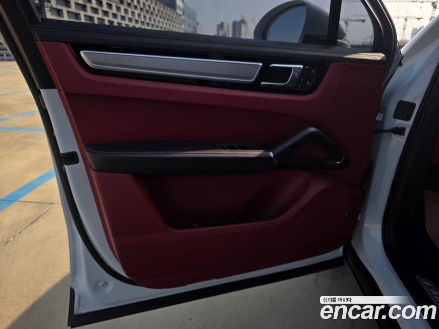 Porsche Cayenne 2022