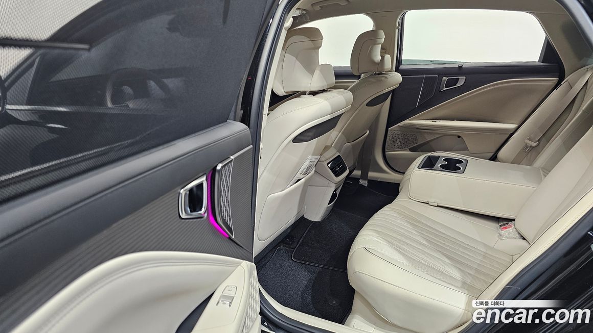 Kia K8 2025