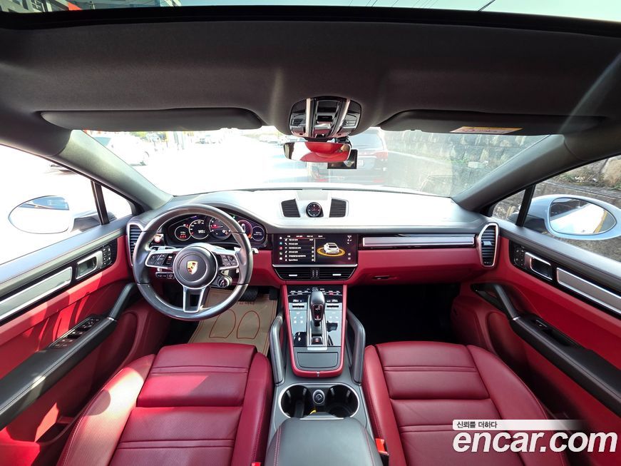 Porsche Cayenne 2022