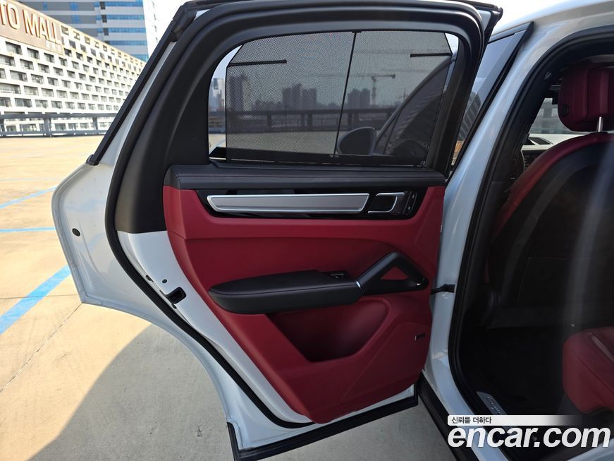 Porsche Cayenne 2022