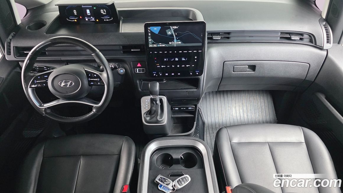 Hyundai Staria 2023
