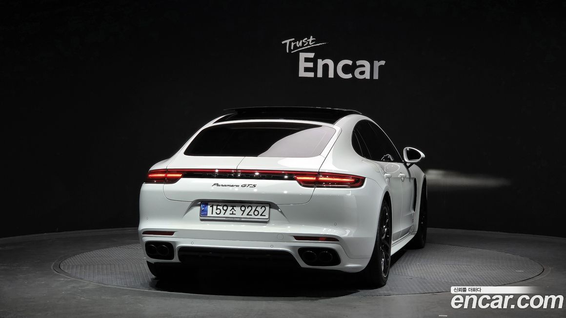 Porsche Panamera 2020
