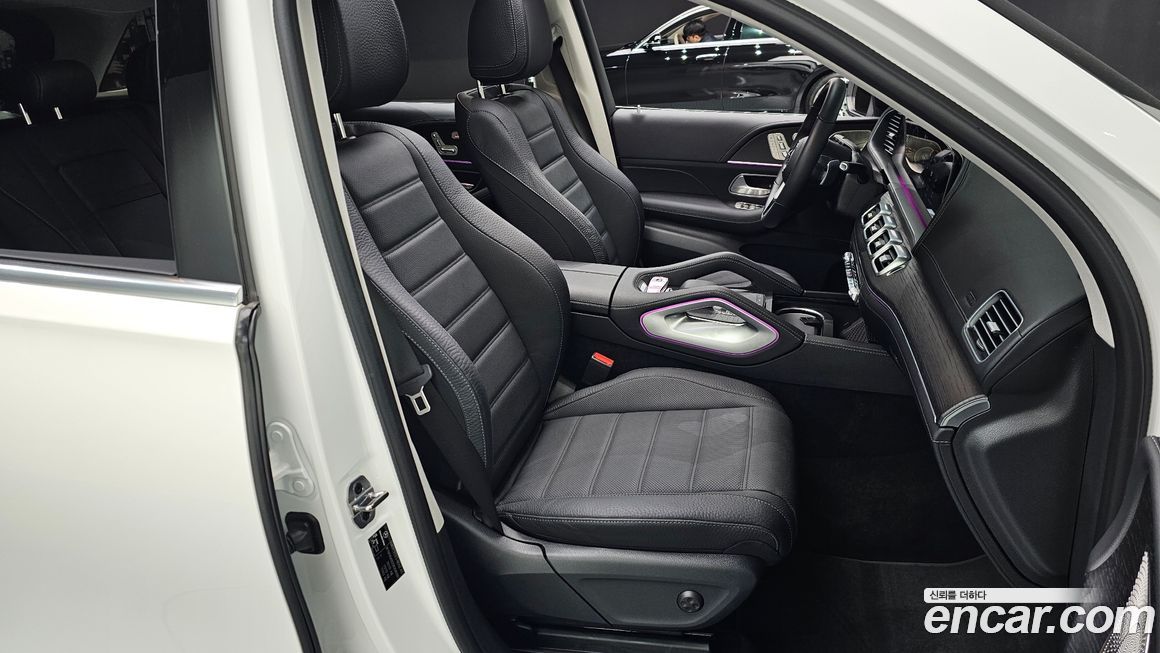 Mercedes-Benz GLE-Class 2025