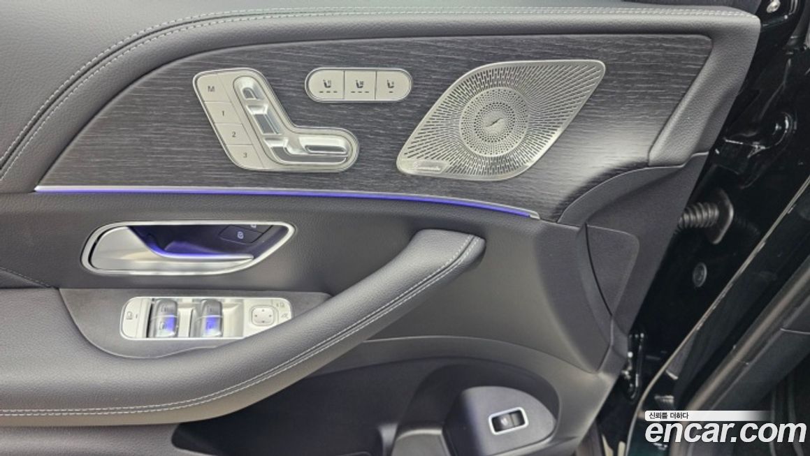 Mercedes-Benz GLE-Class 2025