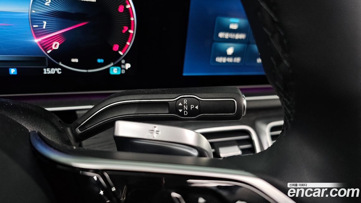 Mercedes-Benz GLE-Class 2025