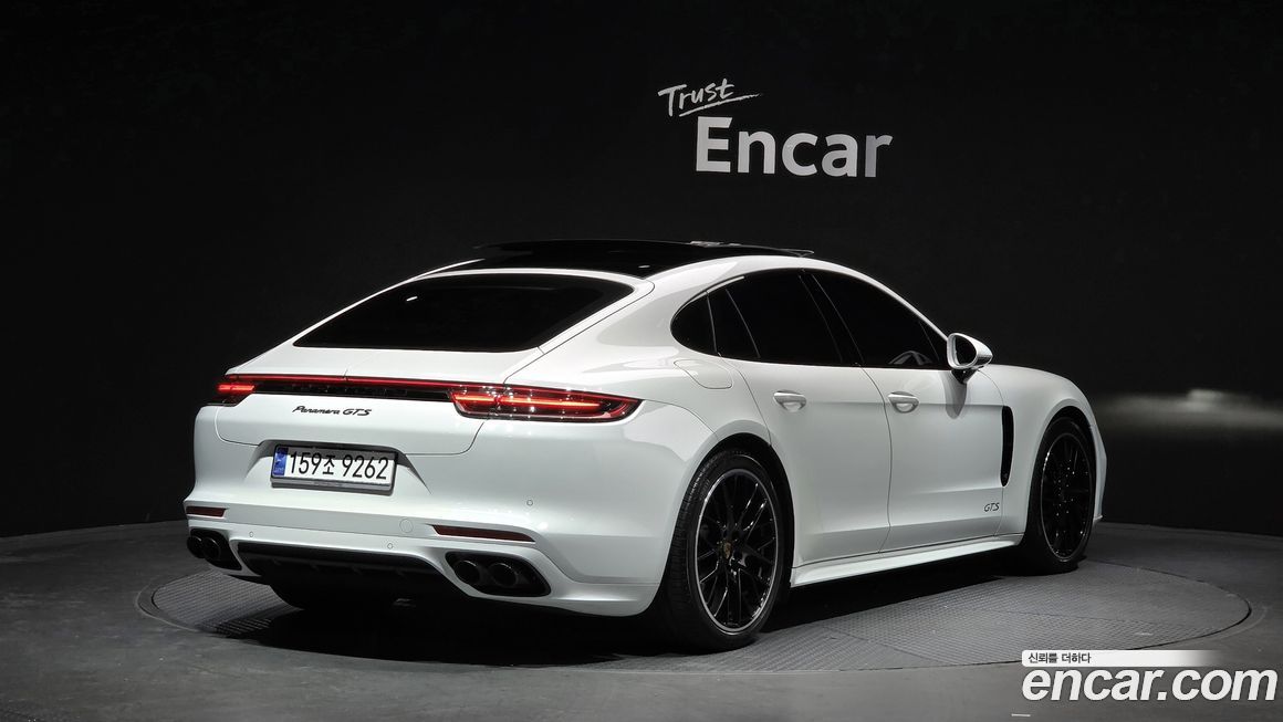 Porsche Panamera 2020