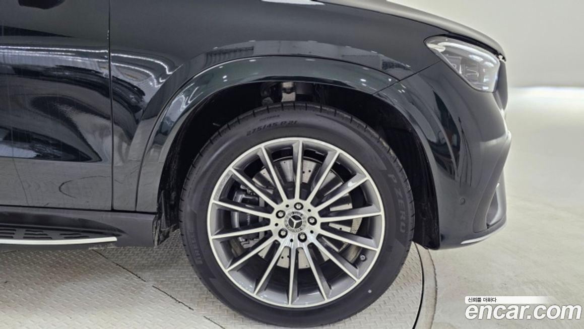 Mercedes-Benz GLE-Class 2025