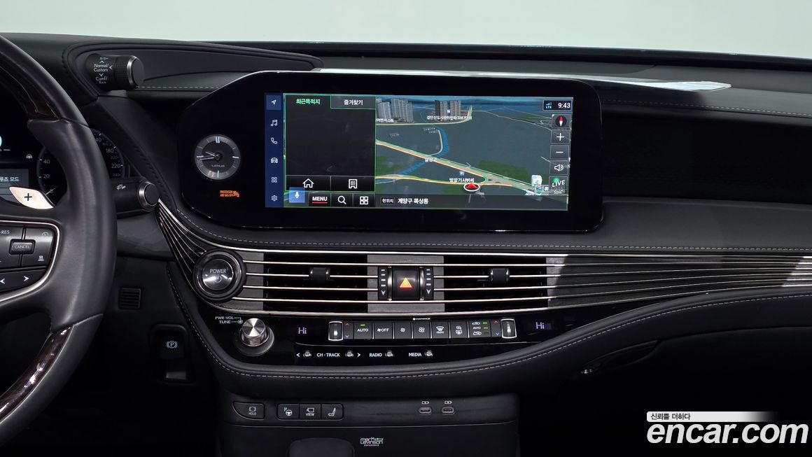 Lexus LS 2024
