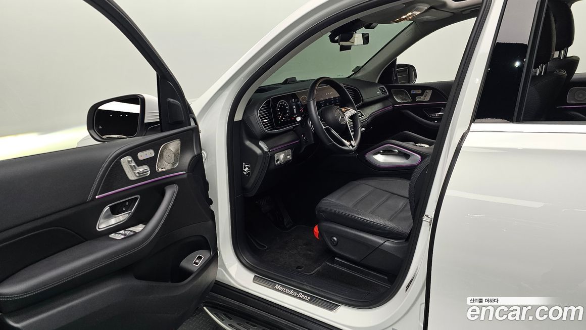 Mercedes-Benz GLE-Class 2025